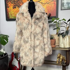 Women's Faux Fur Coat - Cream, Grey, Pinkish